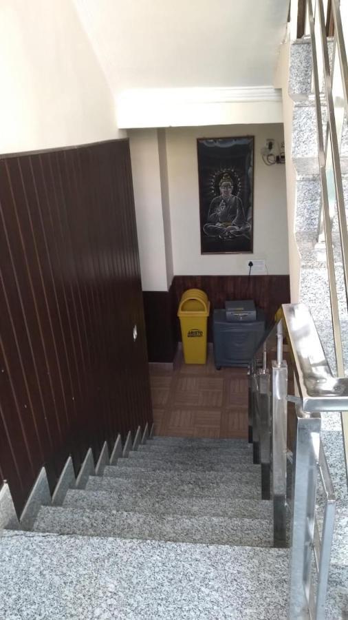 Hotel Vishla Palace By Uttarakhand Hotel Hospitality Narendra Nagar Dış mekan fotoğraf