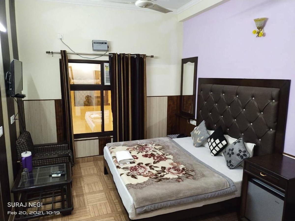Hotel Vishla Palace By Uttarakhand Hotel Hospitality Narendra Nagar Dış mekan fotoğraf
